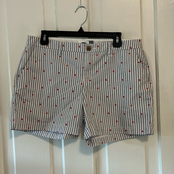 Old Navy women’s shorts size 10 - Picture 1 of 5